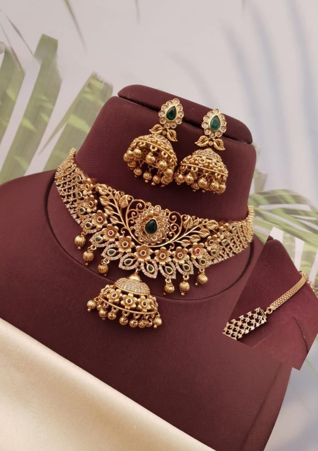 Kundan Necklace with Earrings g101499