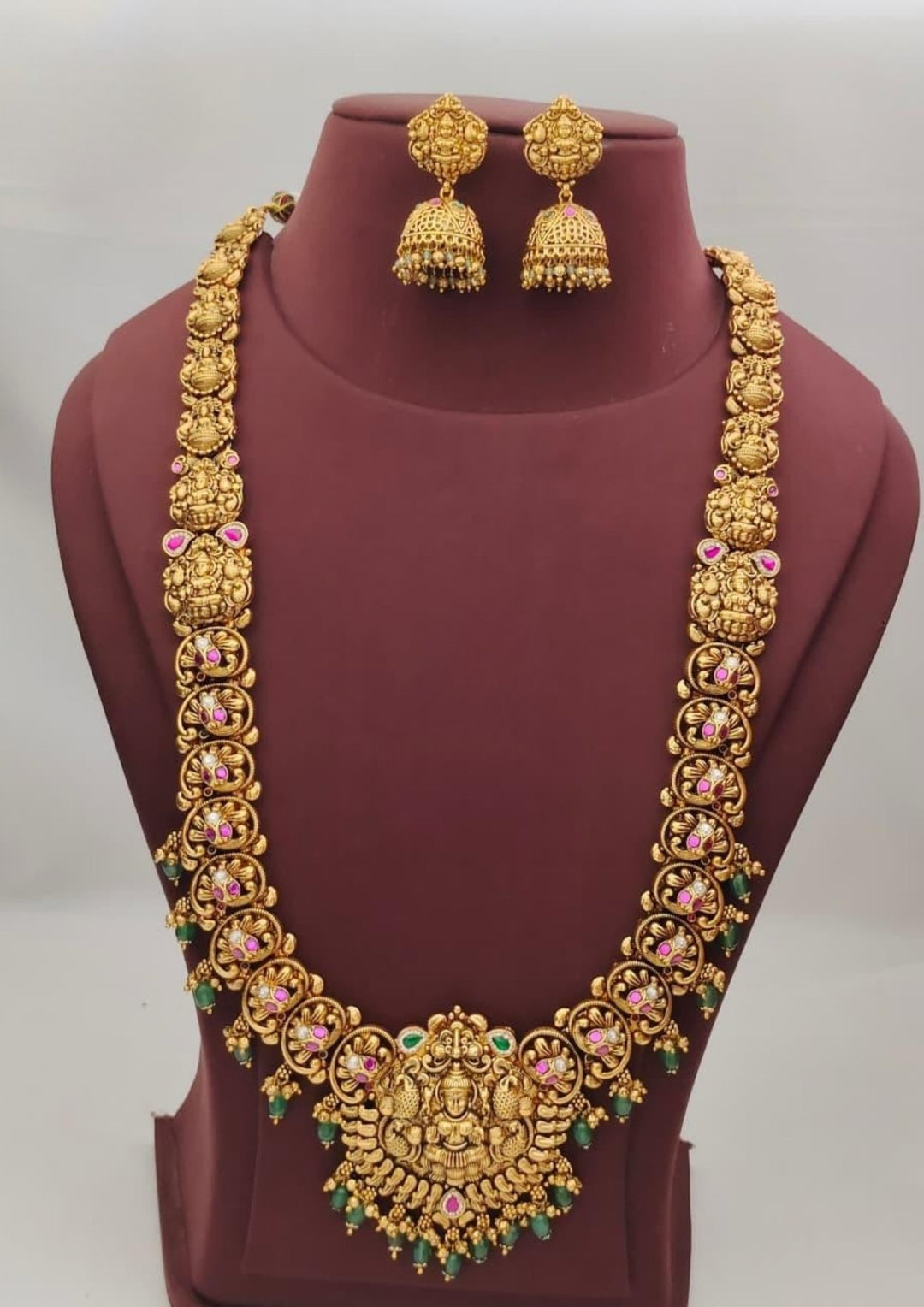 Kundan Temple Necklace with Earrings s560025