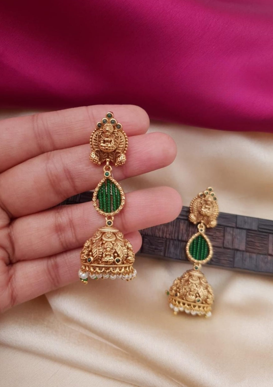Kundan Jhumkas g101020