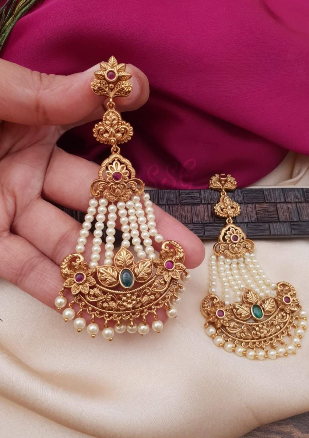 Kundan Antique Earrings g 101180