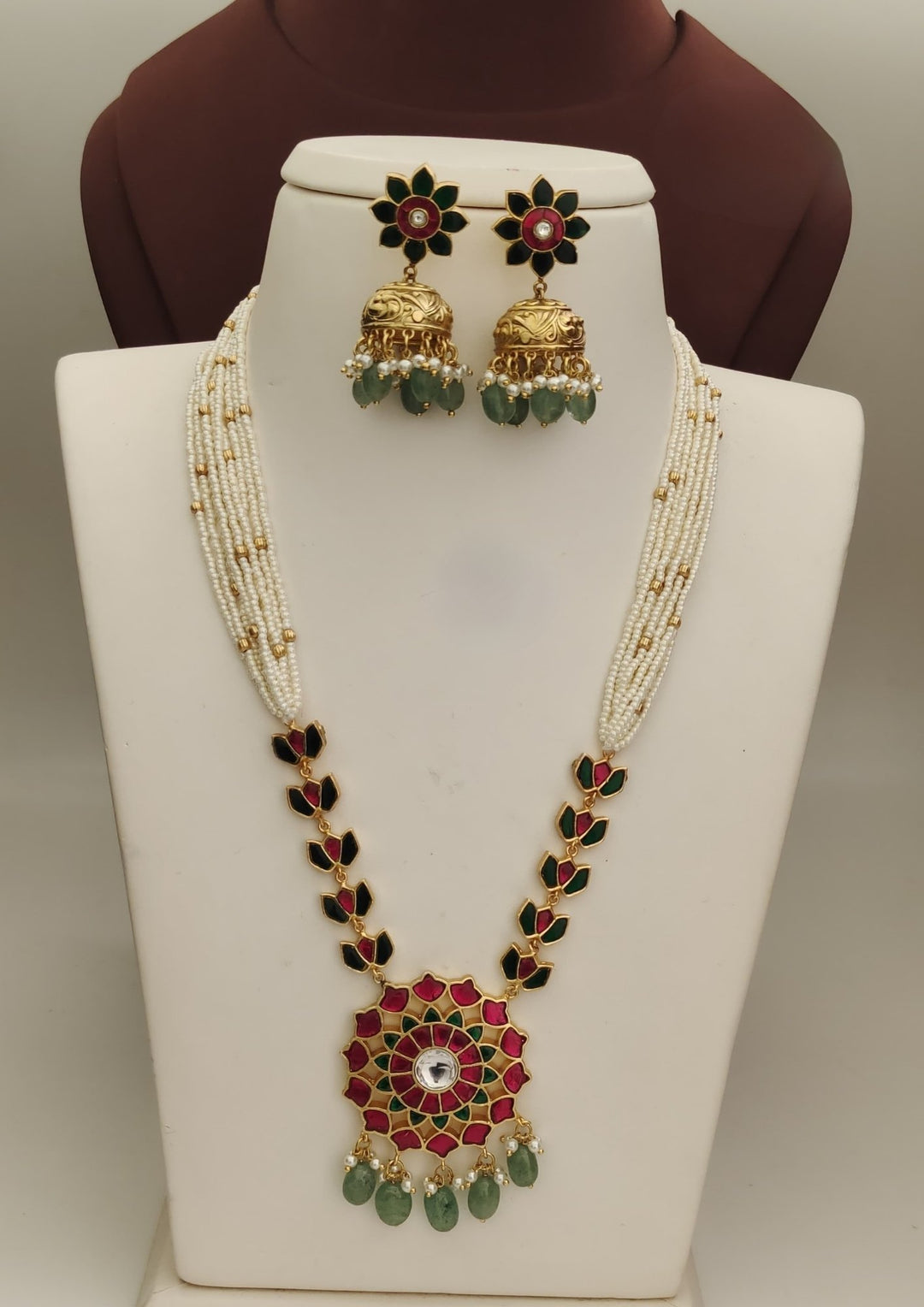 Kundan & Beads Necklace with Earrings s500064