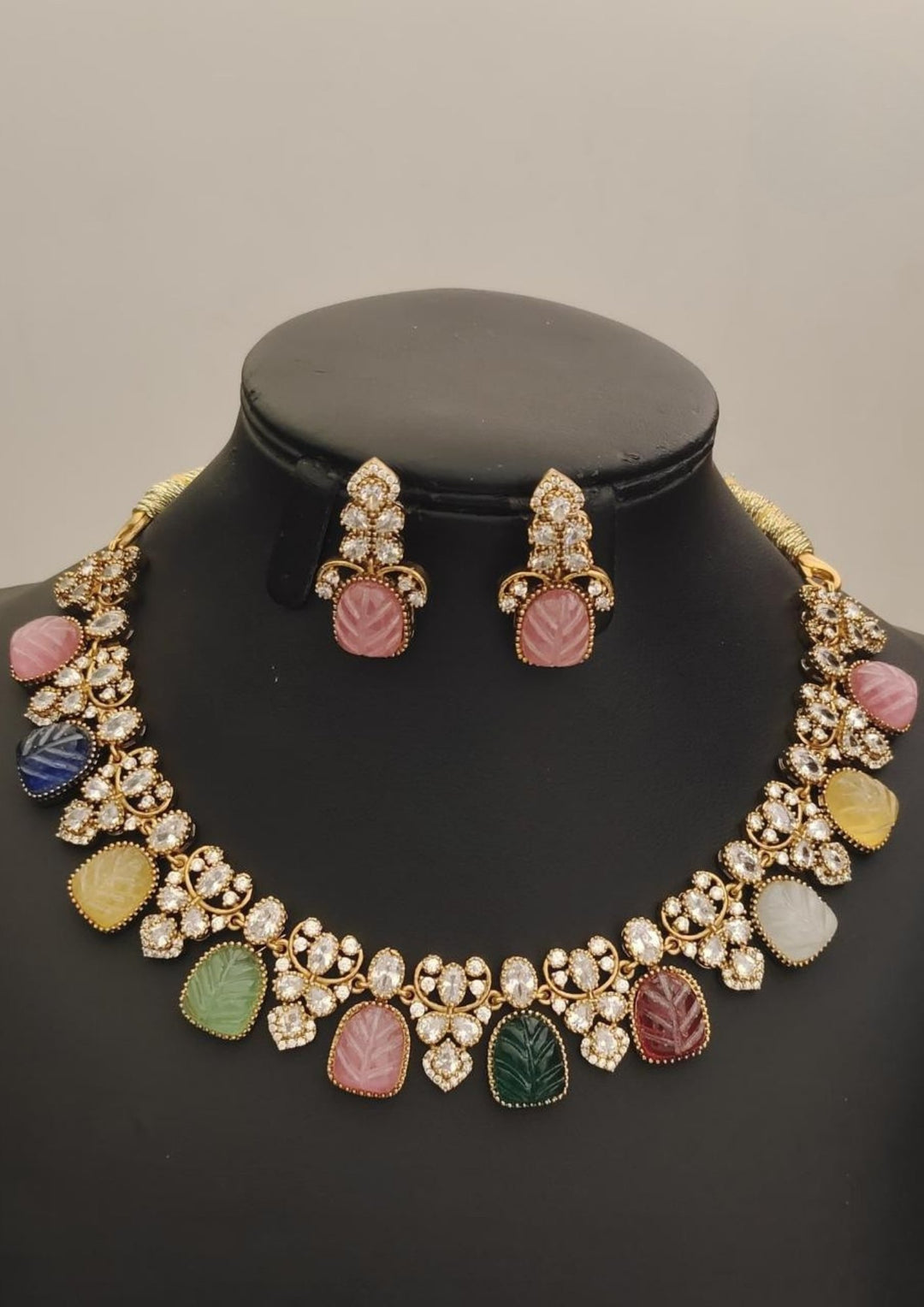Kundan Necklace with Earrings s230091