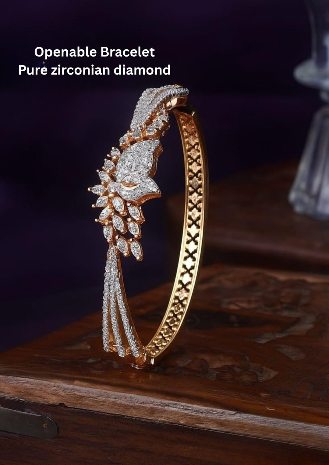 Pure Zirconian Diamond Openable Bracelet c106020
