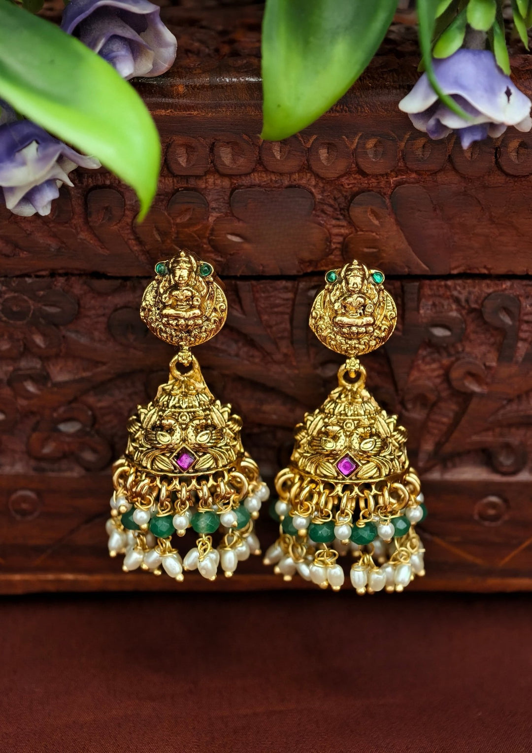 Kundan Temple Jhumkas s140501