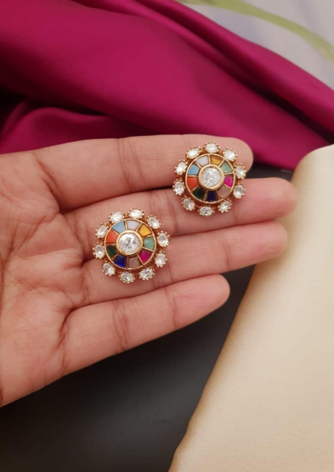 Kundan stone studs g101020