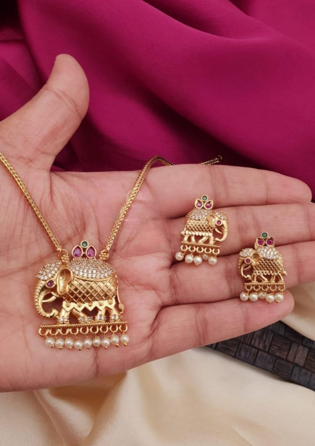 Kundan Kids Mini Necklace with Earrings g10450