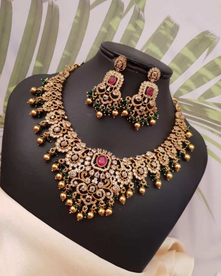 Kundan Necklace with Earrings g101820