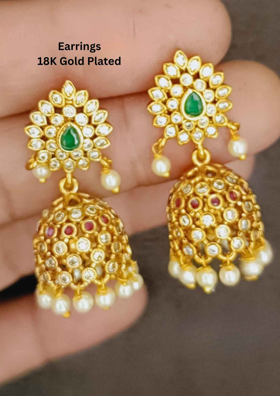 18K gold-plated earrings with green stones 