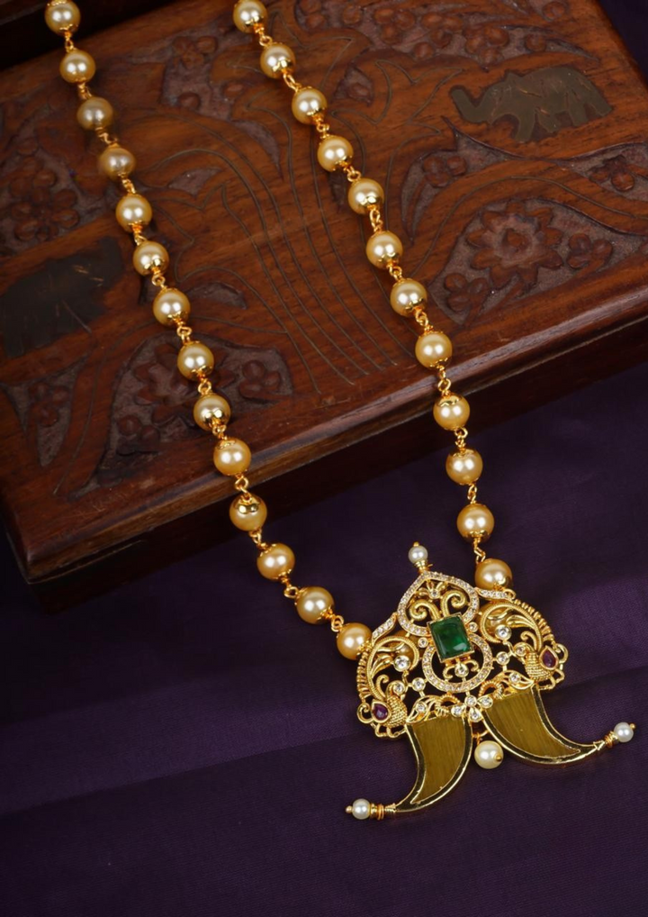 Kundan and beads necklace lc 106520