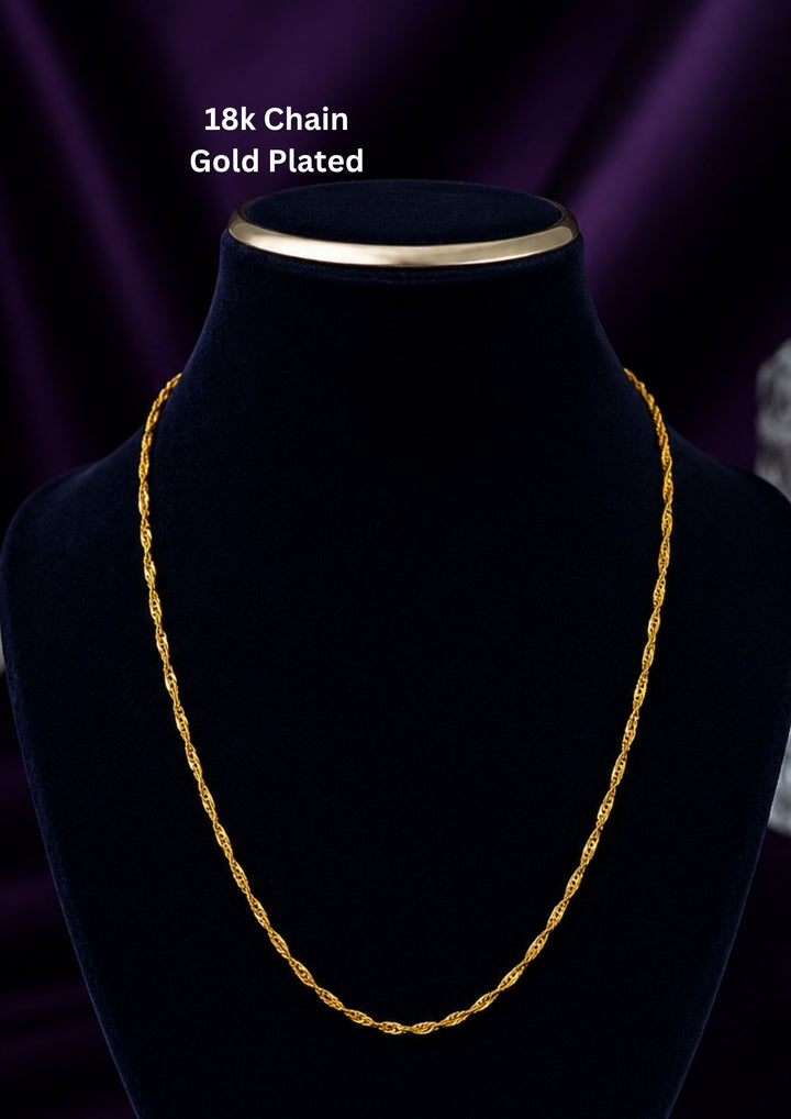 A gold-plated 18k chain necklace unisex chain used for daily wear and for pendants