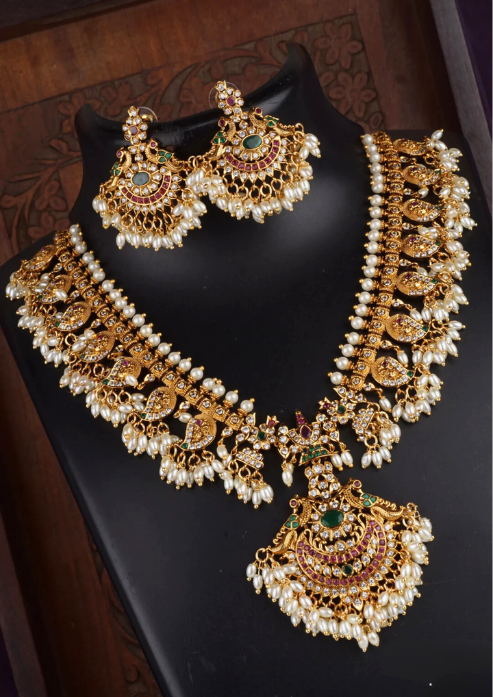 Kundan and beads Matt finish  necklace set with earrings LC 1016520