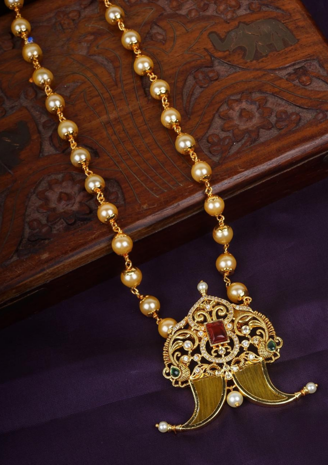 Kundan and beads necklace lc 106520