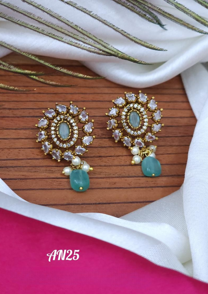 Kundan and beads earrings na 25