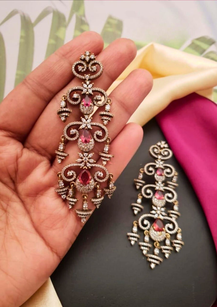 Victorian earrings g10750