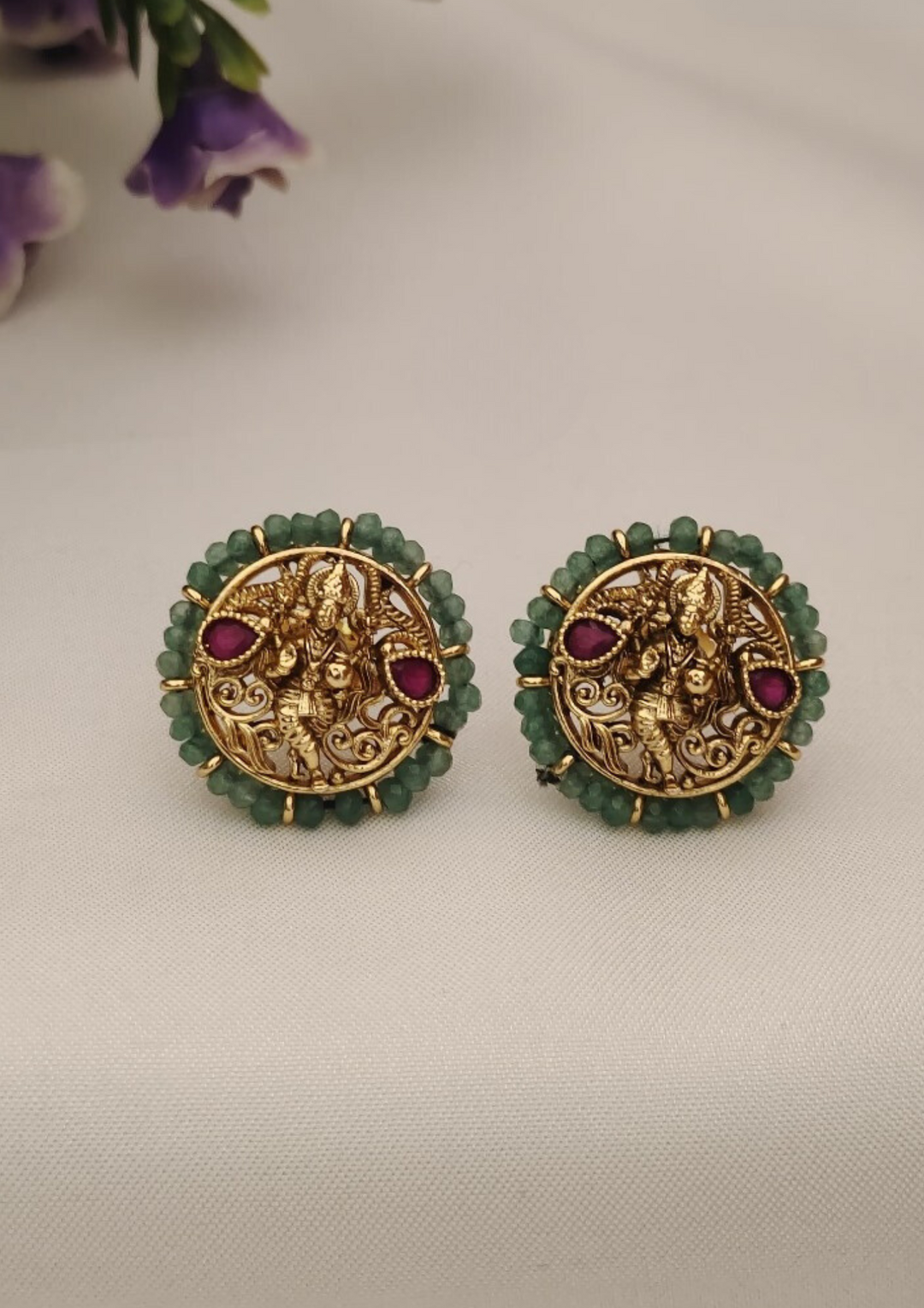Kundan & Beads Temple Studs s55053