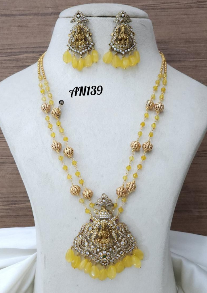 Kundan and beads temple jewelry necklace with earrings AN 139