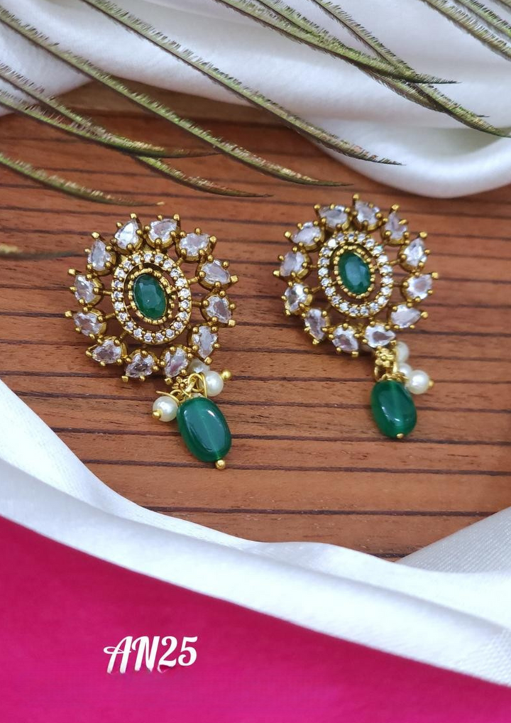 Kundan and beads earrings na 25