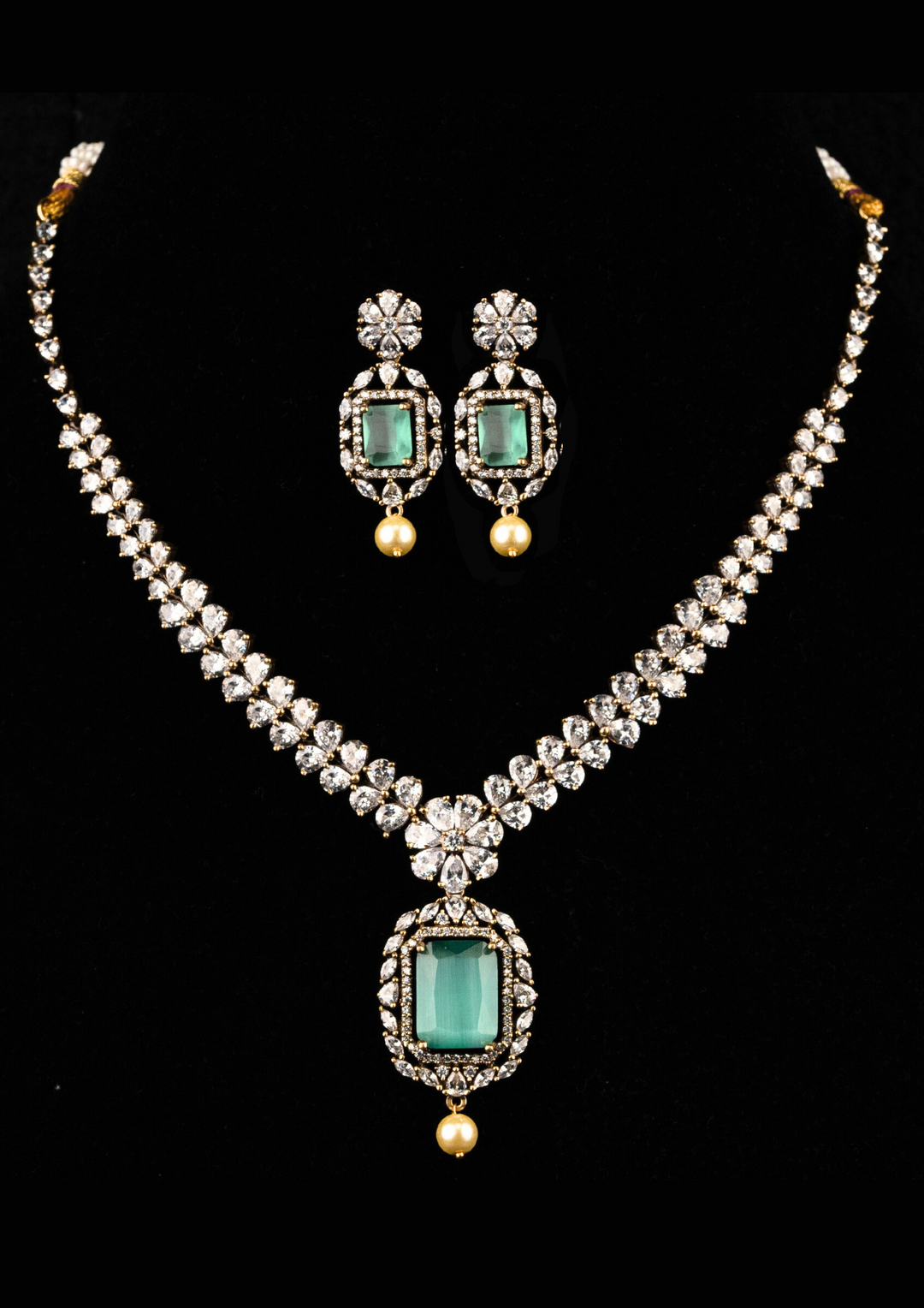 Victorian necklace set with earrings s200061