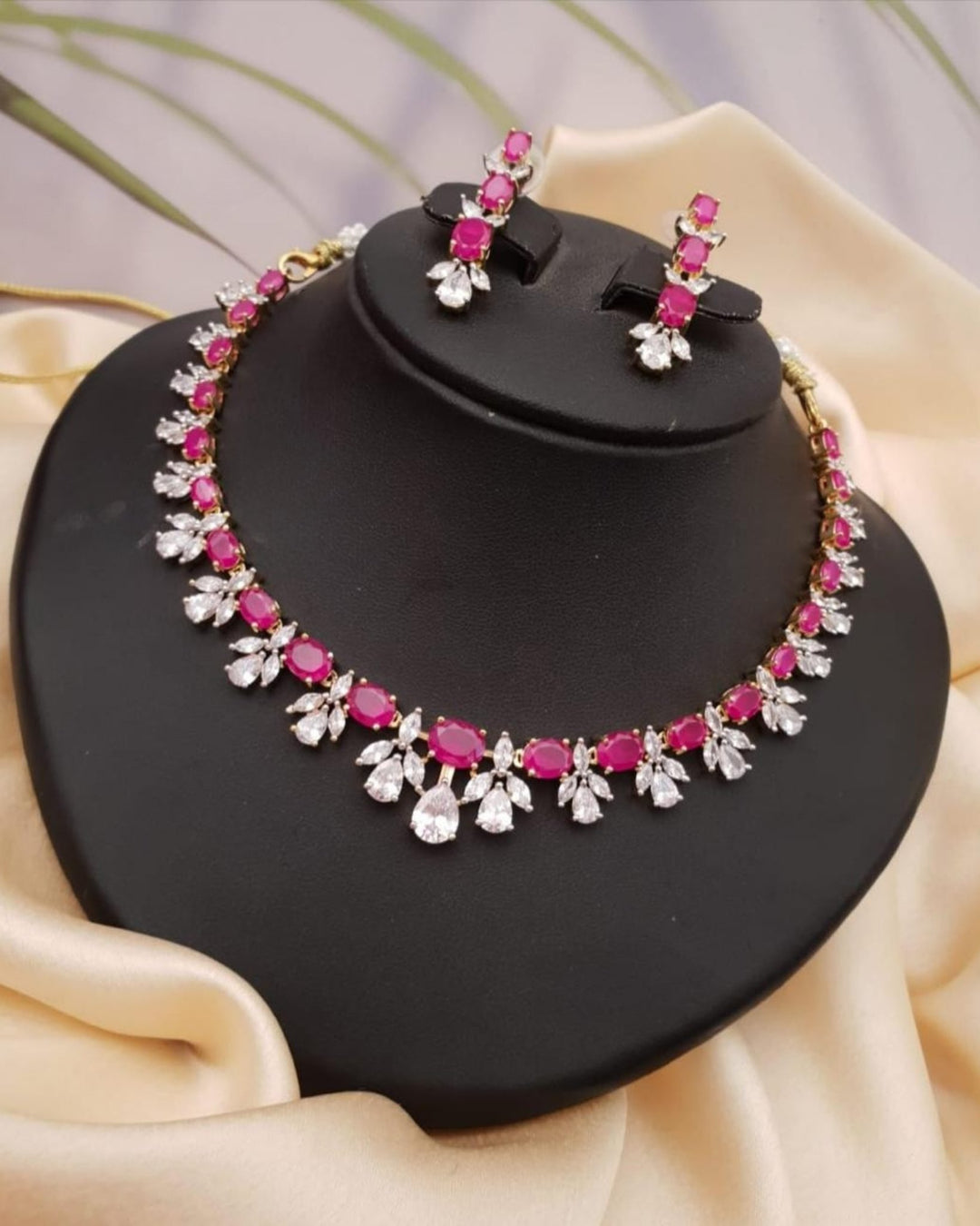 Pure Zirconian Diamond Necklace with Earrings g101399