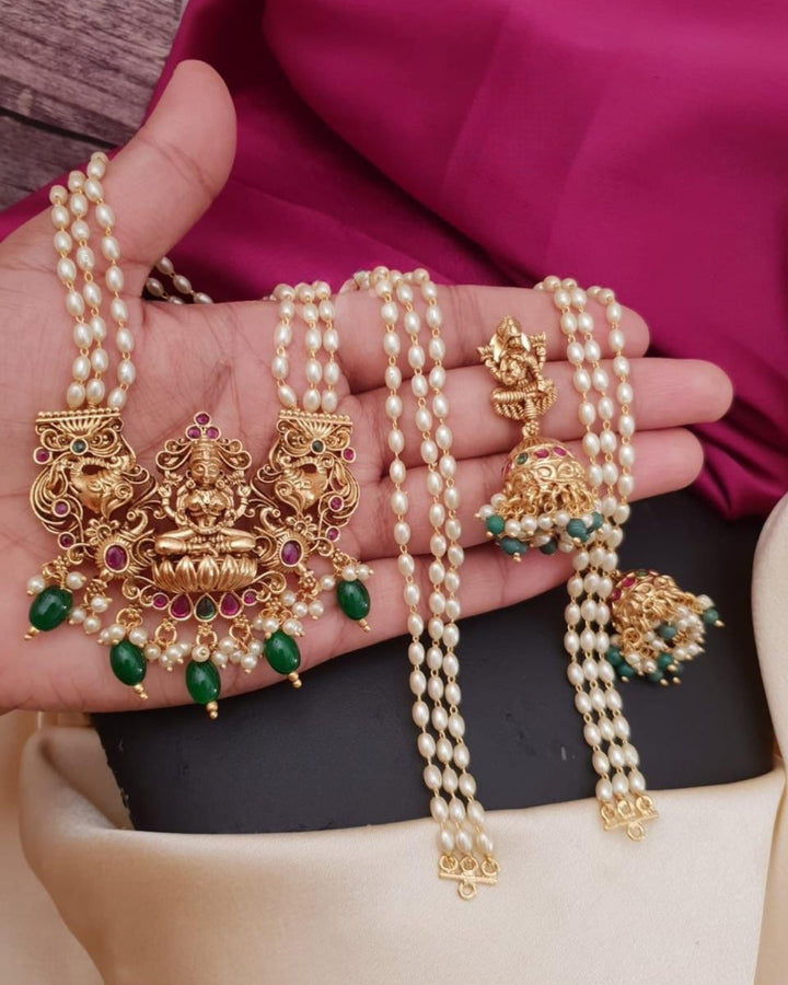 Kundan & Beads Temple Necklace with Earrings g 101500