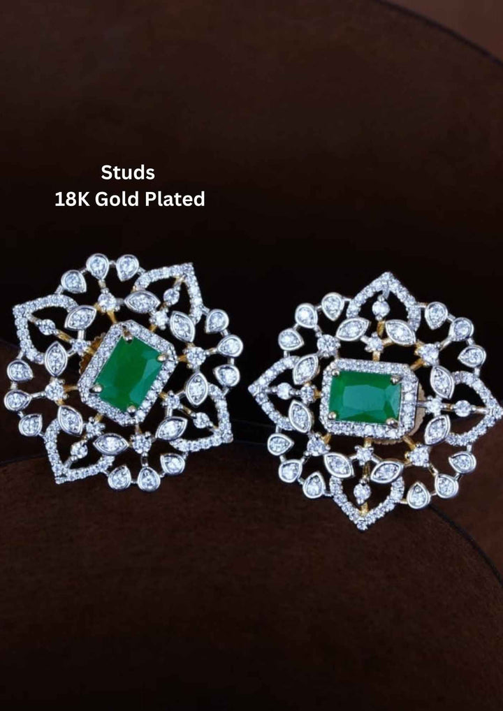 8K gold-plated stud earrings with green gemstones