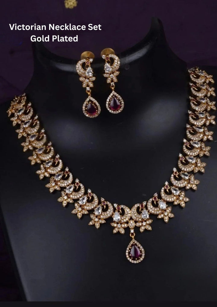 Gold-plated Victorian necklace set with earrings
