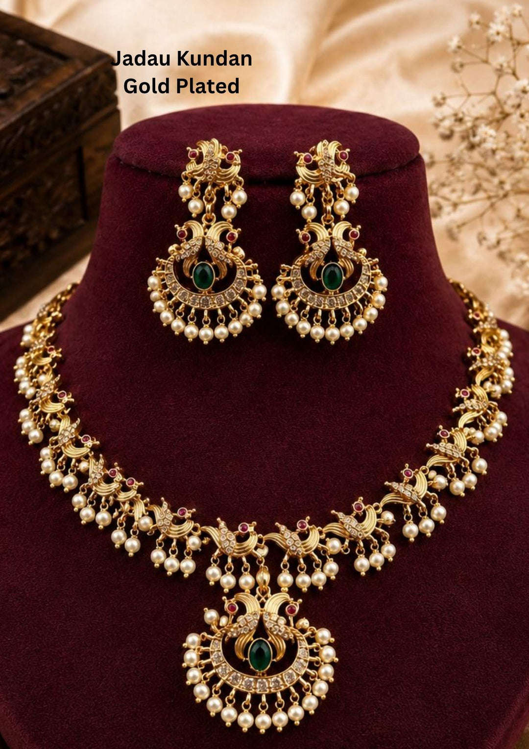 Gold-plated necklace and earrings set with jadau Kundan beads with peacock necklace set Guttapusalu 