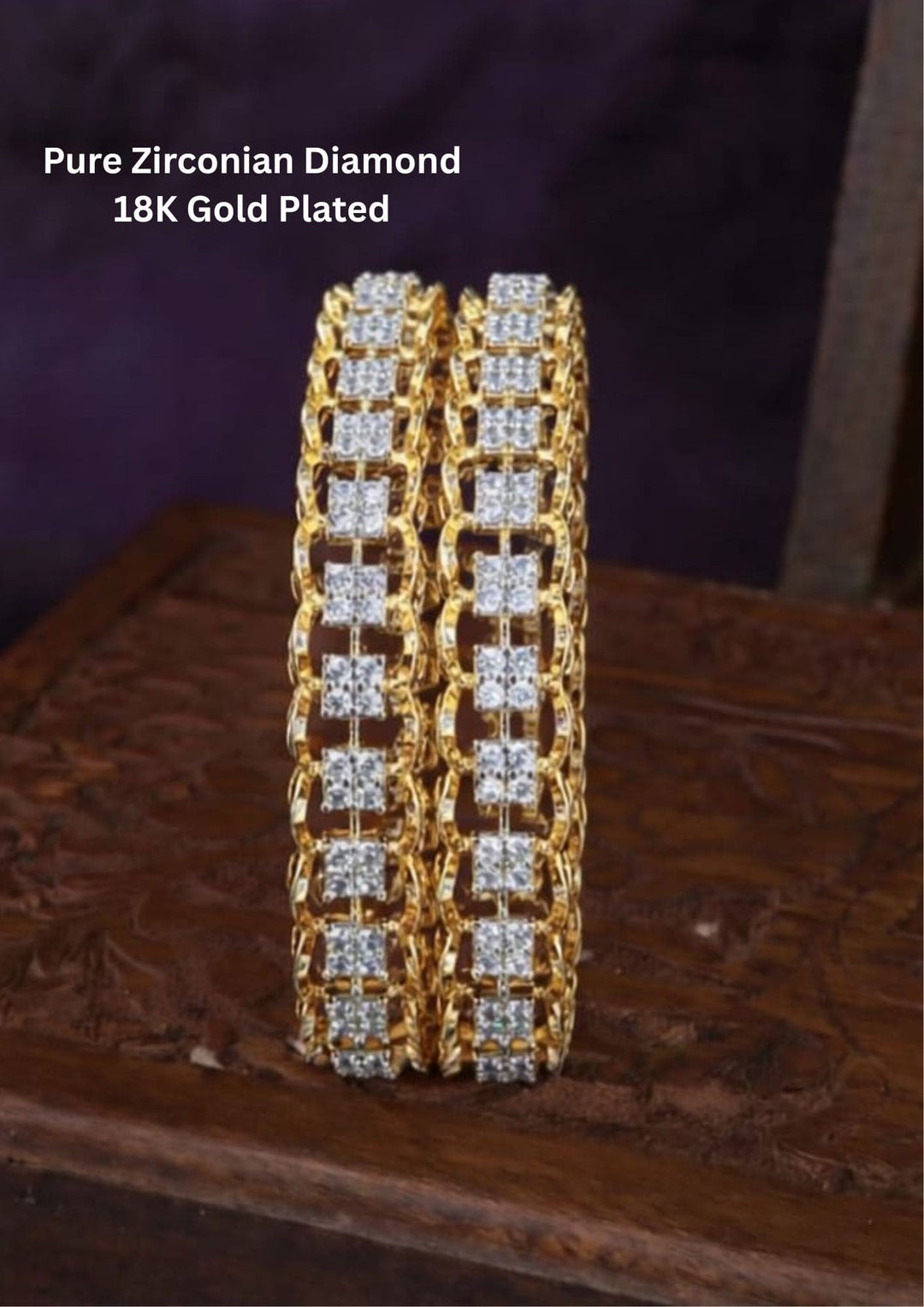 Gold-plated bracelet with zirconia stones