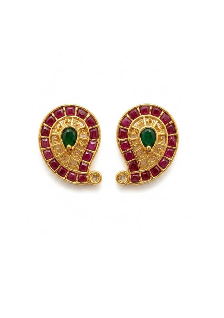 Antique gold plated kundan and emerald designed small stud earrings set suitable for family gatherings, festivals, parties, and weddings with skin friendly quality, anti fade polish, comfortable fitting.