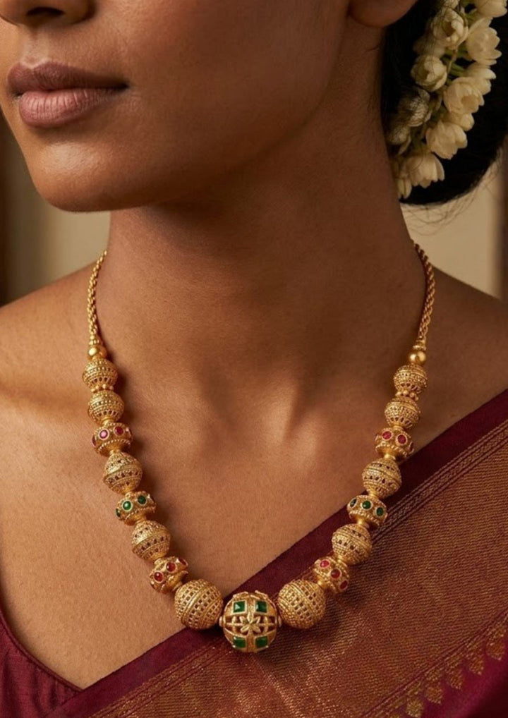 Jadau Kundan Gold Plated Necklace with Beadwork Model Image