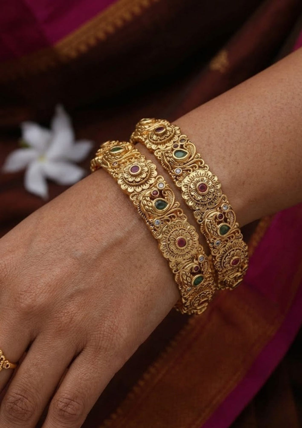 Jadau Kundan Gold Plated Peacock Bangles Model Pic
