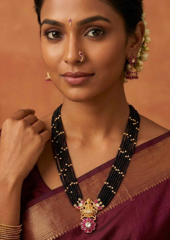 Kunda &amp; Beads Gold Plated Temple Necklace