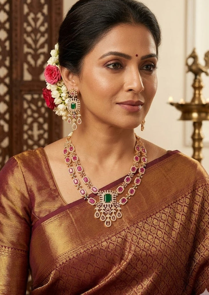 Kundan &amp; Beads Gold Plated Necklace With Earrings Model Pic