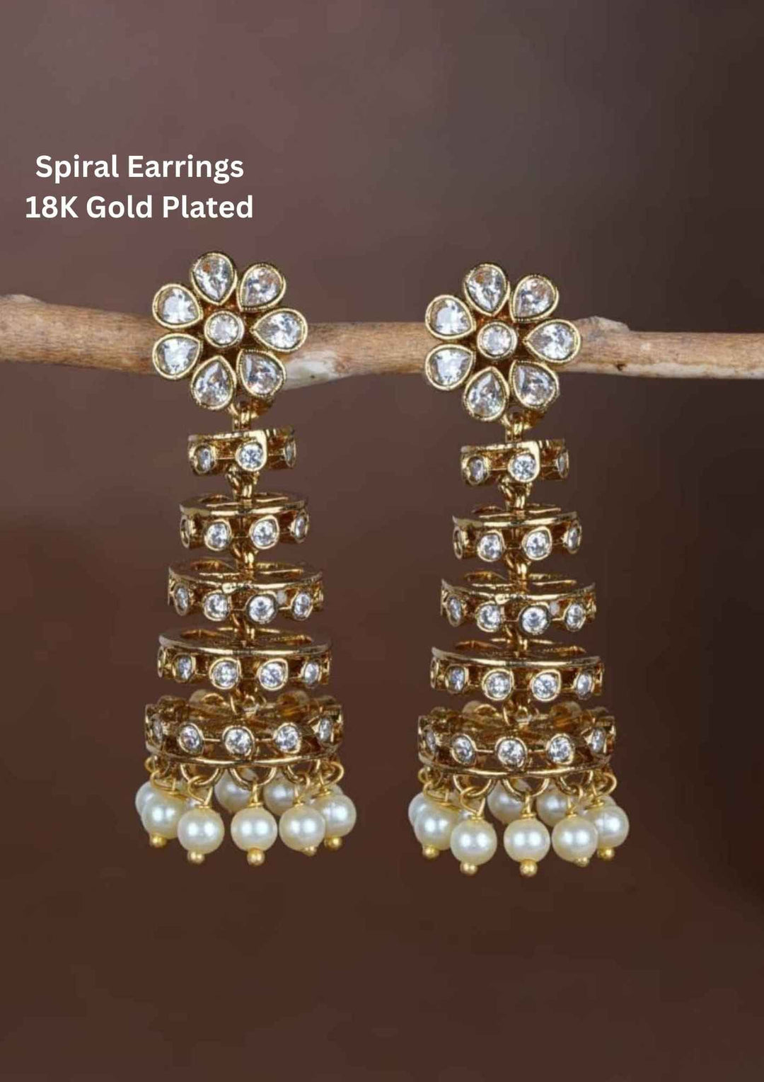 Gold-plated spiral earrings with pearls