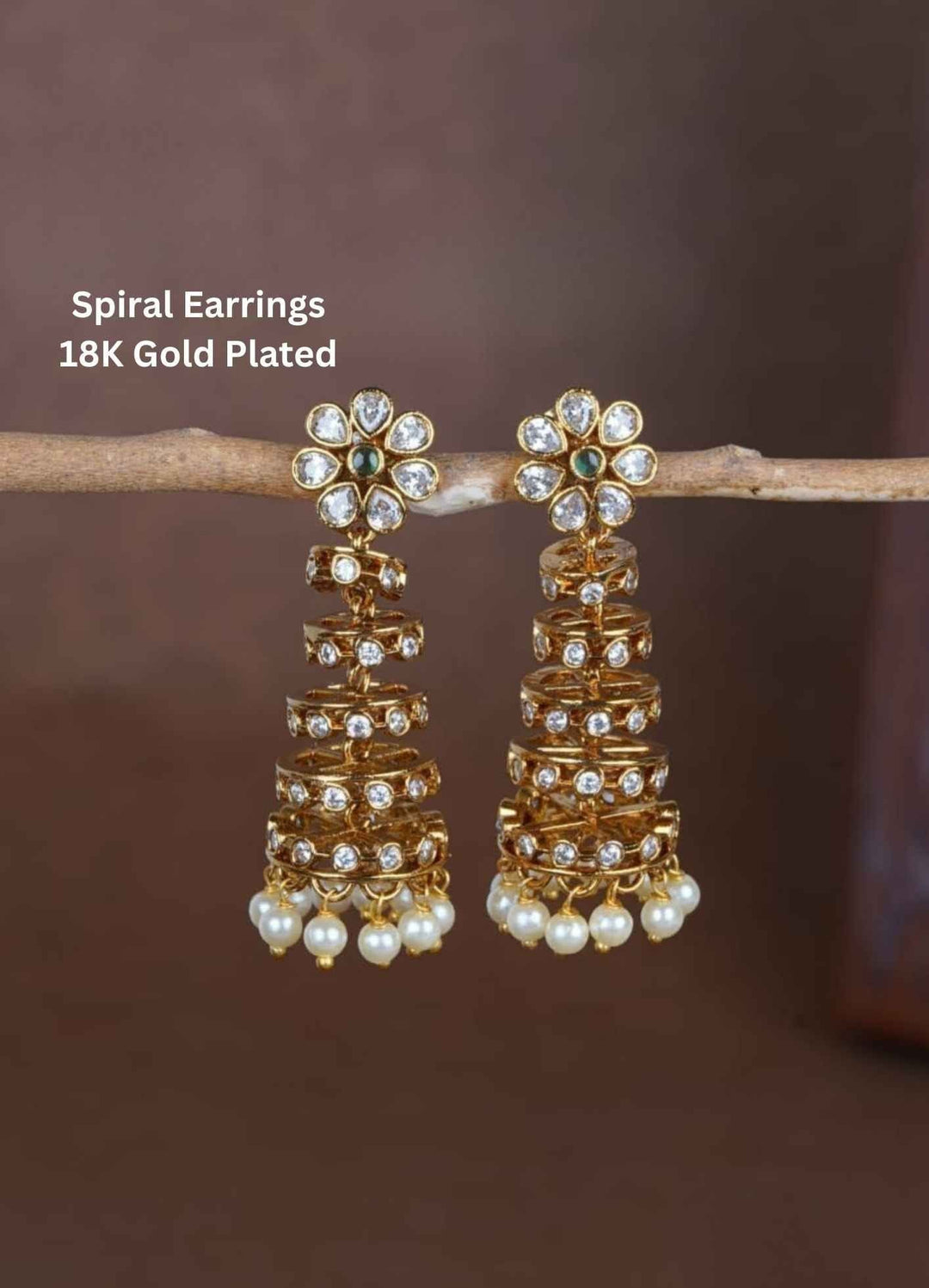 Spiral earrings with gold plating and pearls