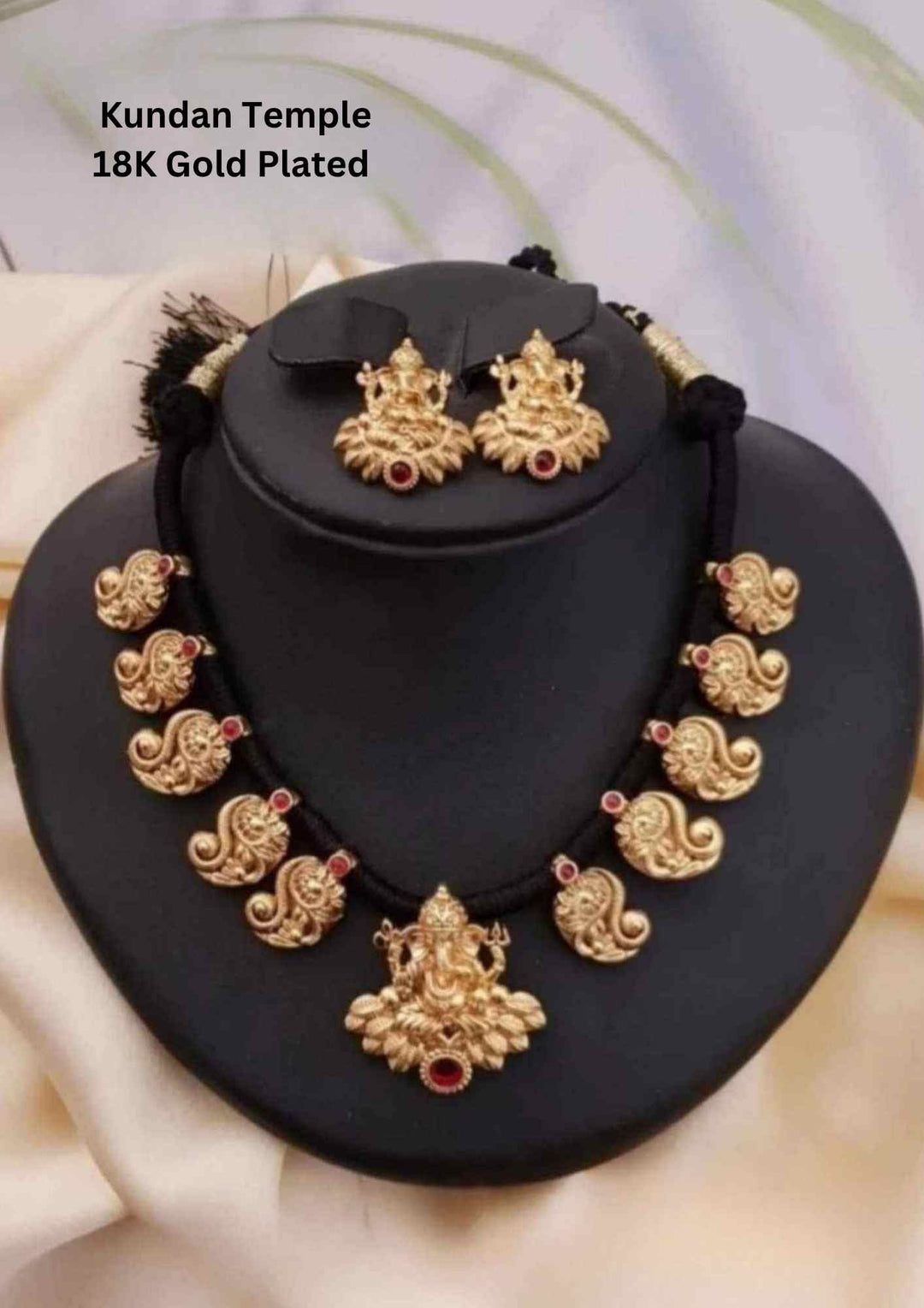 Kundan Gold Plated Temple Ganesha Necklace with Earrings 