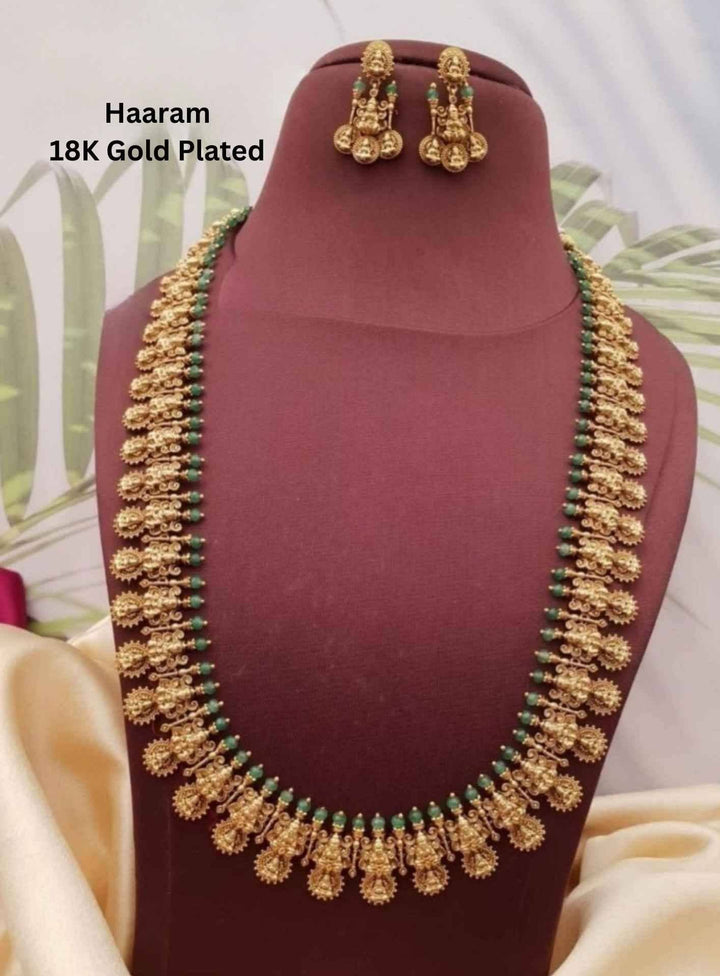 Gold-plated necklace and earrings Gold Plated