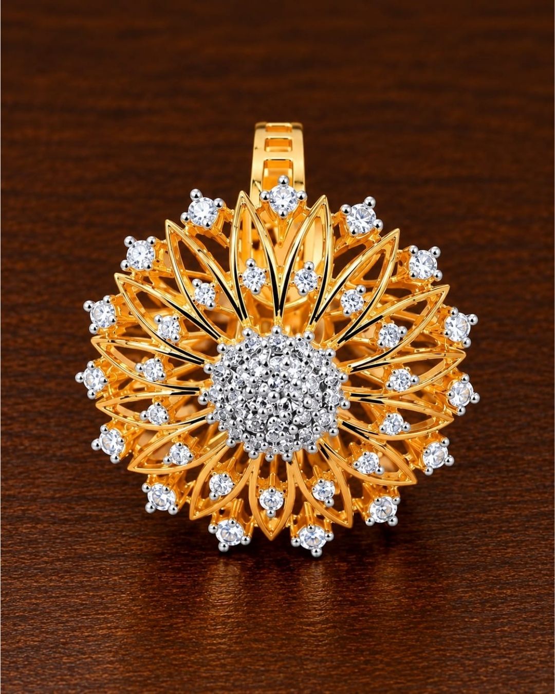 Zircon Diamond Gold Plated Floral Adjustable Fingerring