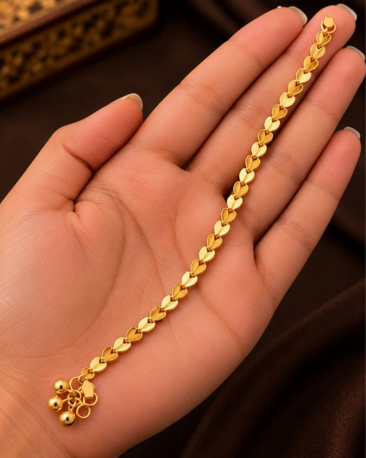Gold Plated Leaf Pattern Payal
