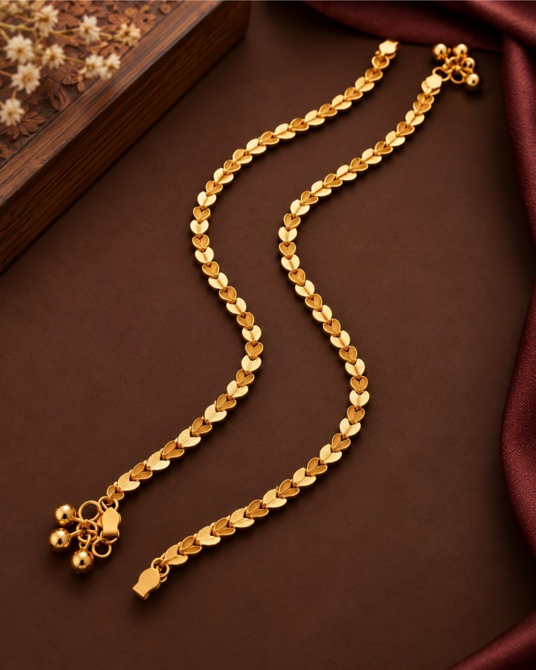 Gold Plated Leaf Pattern Payal
