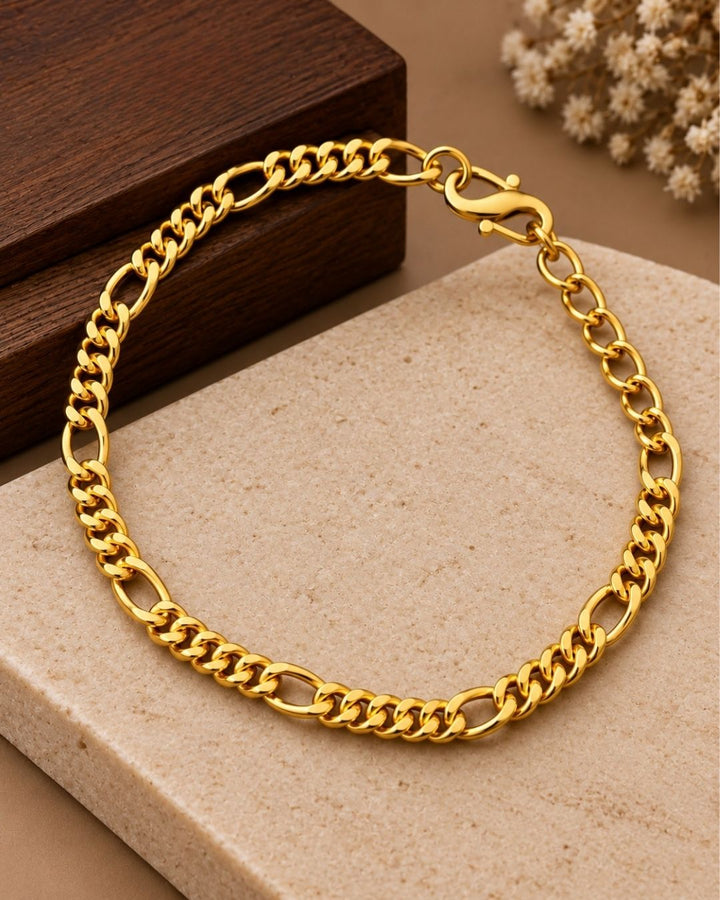 Gold Plated Men’s Bracelet with Stylish Cuban Link Design