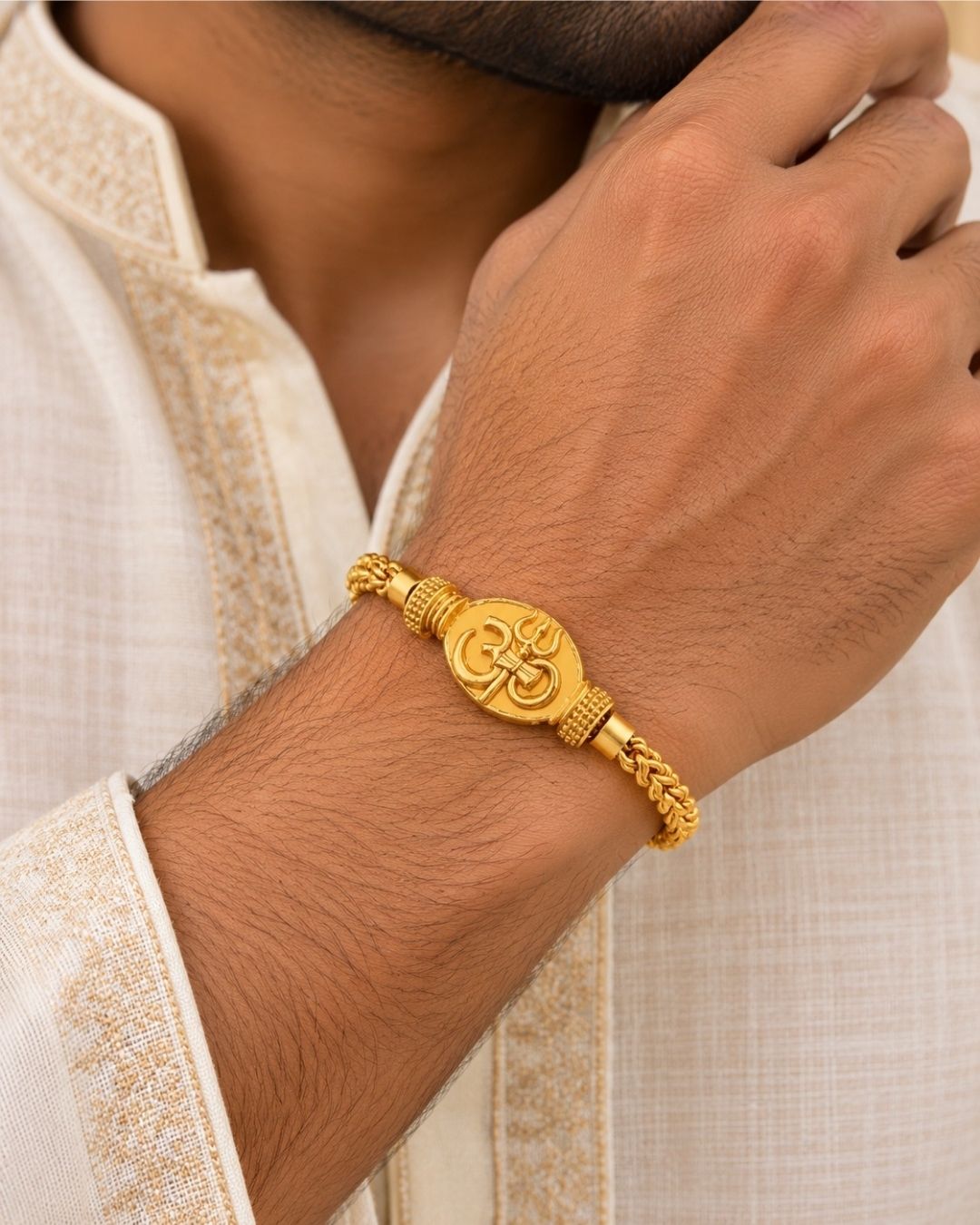 Gold Plated Men’s Bracelet with Stylish Om Pendant Design