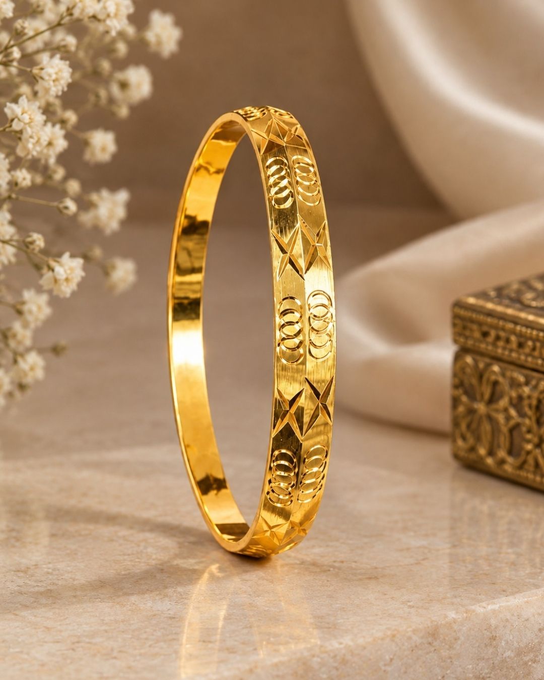 Gold Plated Men’s Kada with Geometric Star and Engraved Pattern
