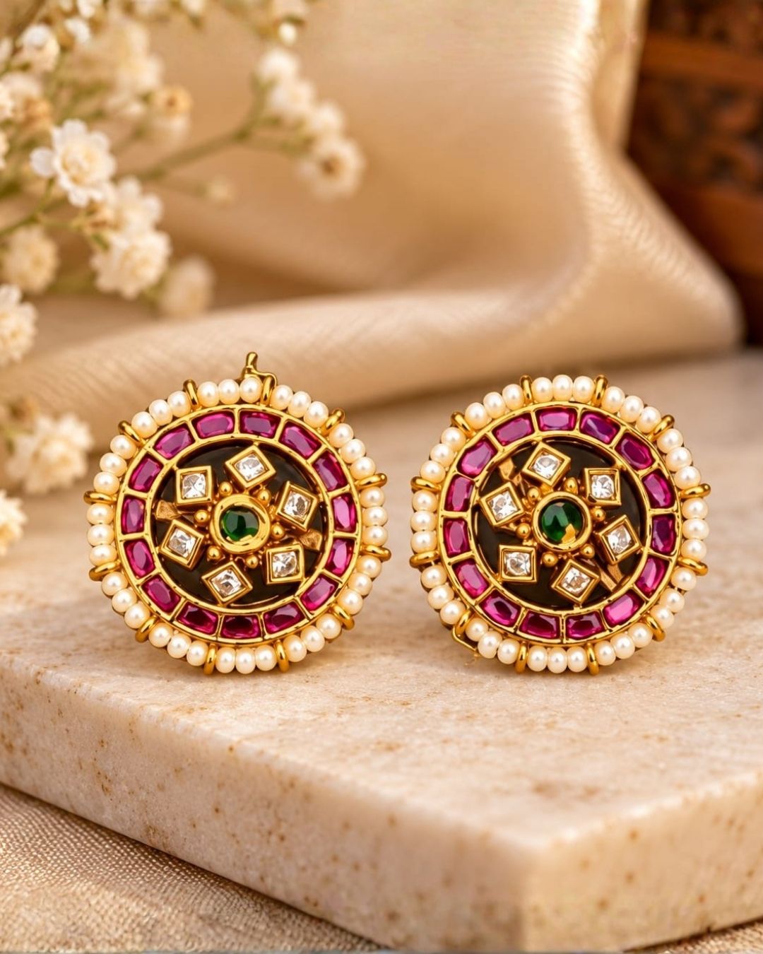 Kundan Gold Plated Studs s70054