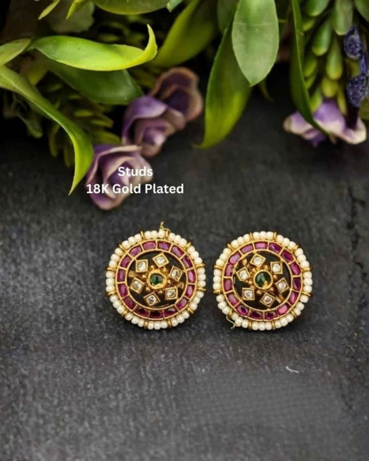 Kundan Gold Plated Studs s70054