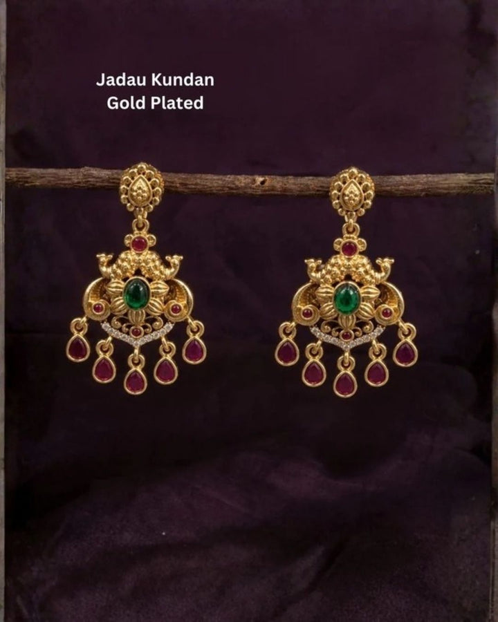 Jadau Kundan Gold Plated Traditional Floral Jhumka Earrings