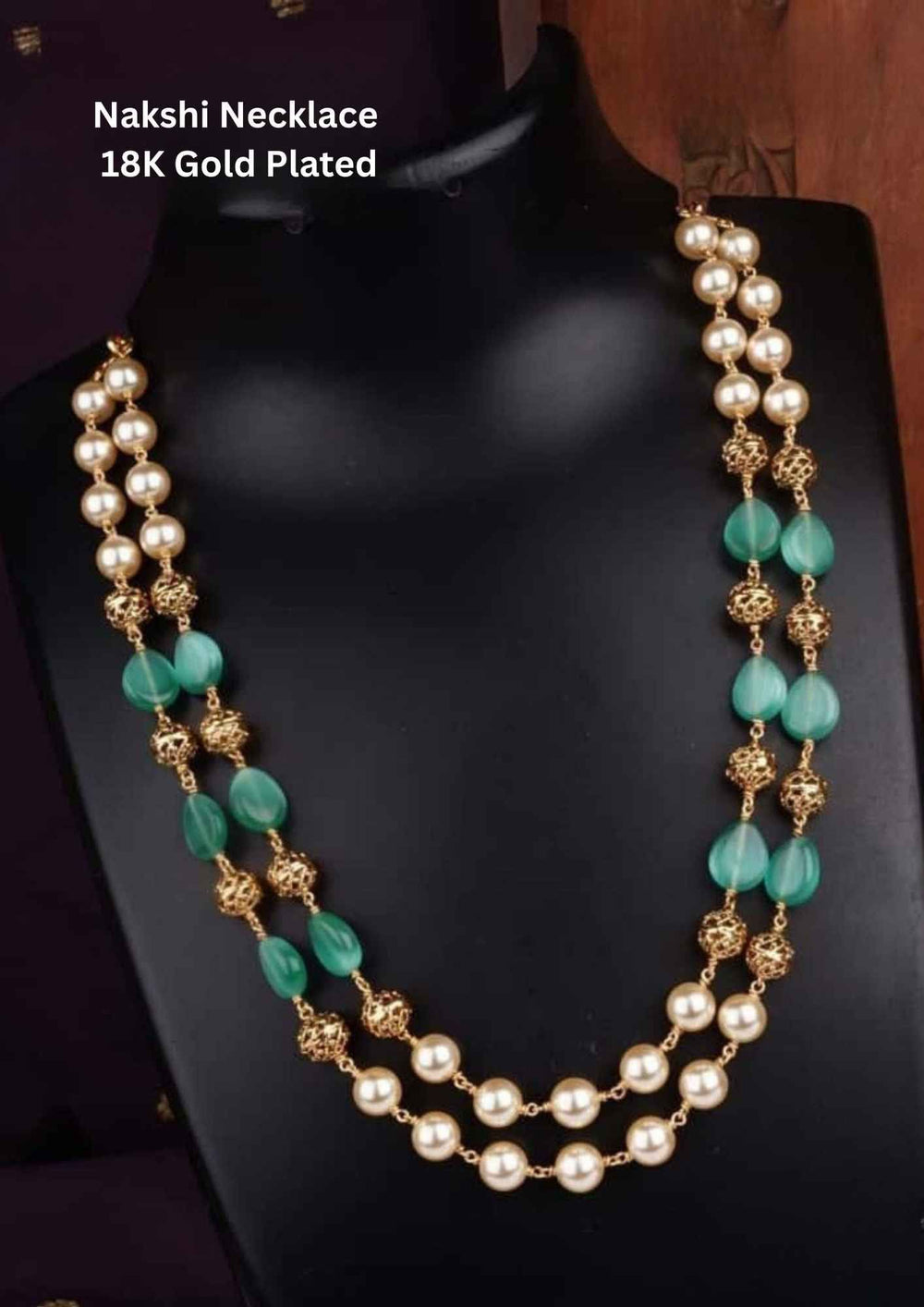 Nakshi necklace with pearls and green beads 