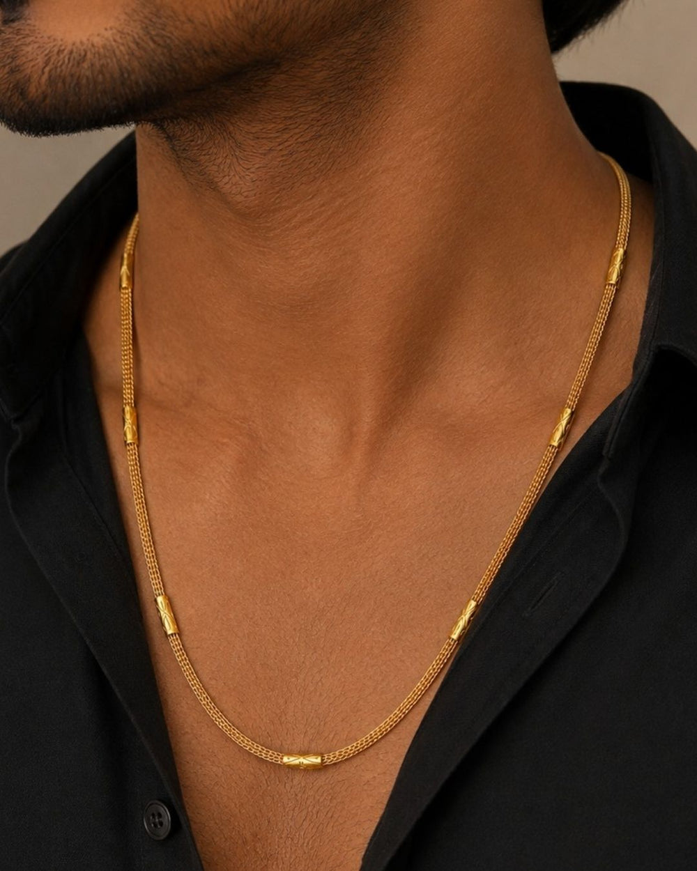 Beautiful mesh-style gold plated chain featuring intricate woven detailing and elegant cylindrical accents. Perfect for daily wear, festive occasions, traditional outfits, and premium gifting.