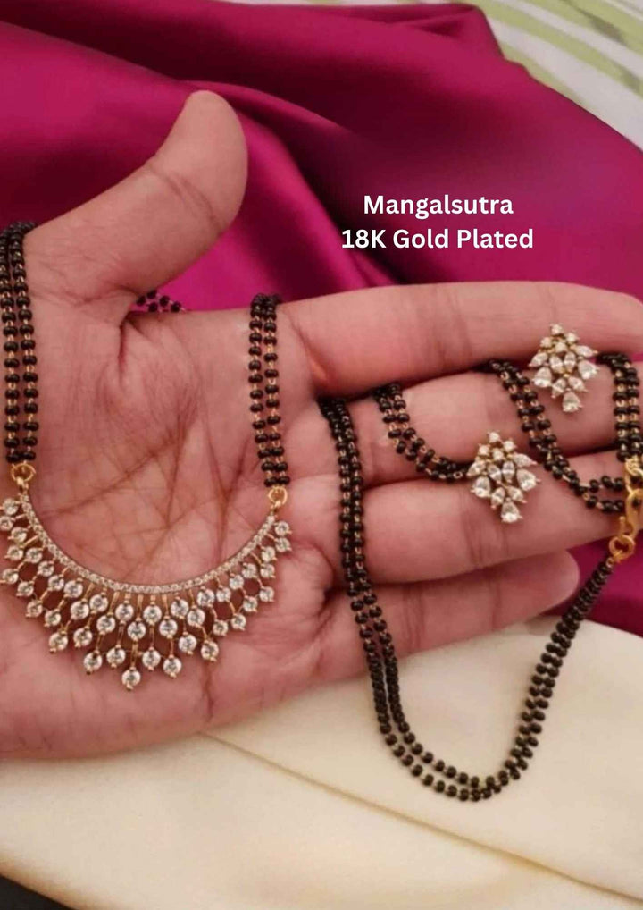 Gold and black mangalsutra 