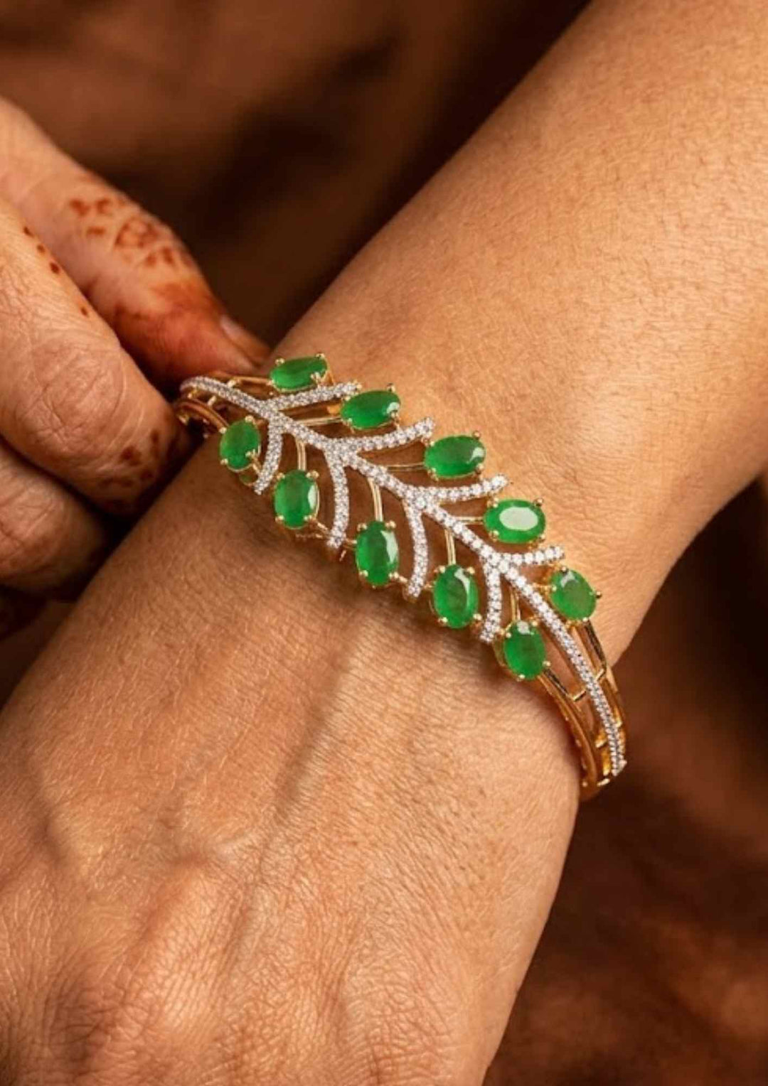 Pure Zirconian Diamond Gold Plated Matt Finish Openable Bracelet Model Pic